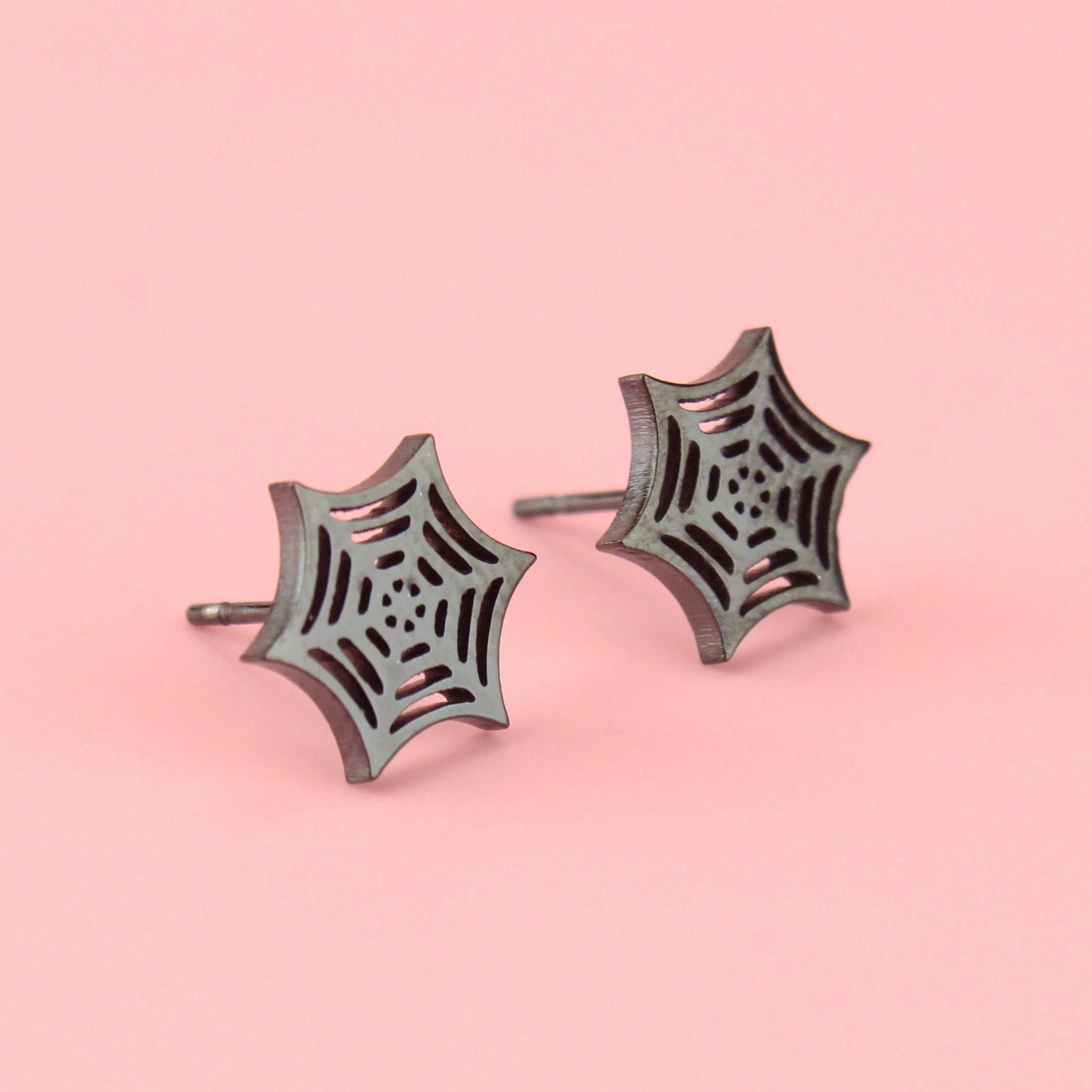 Spider Web Stud Earrings (Black)
