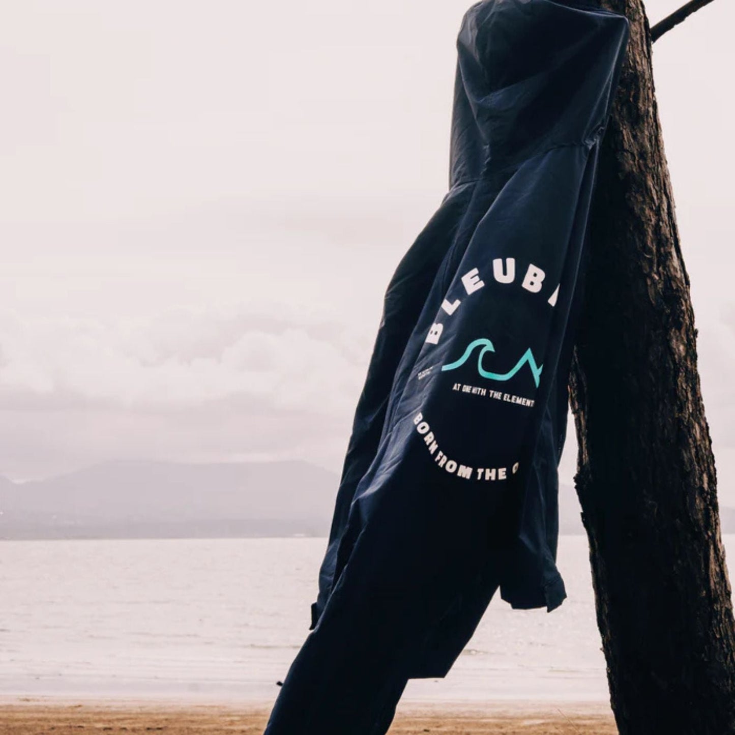 Bleubird Nordic Adults Waterproof Changing Robe